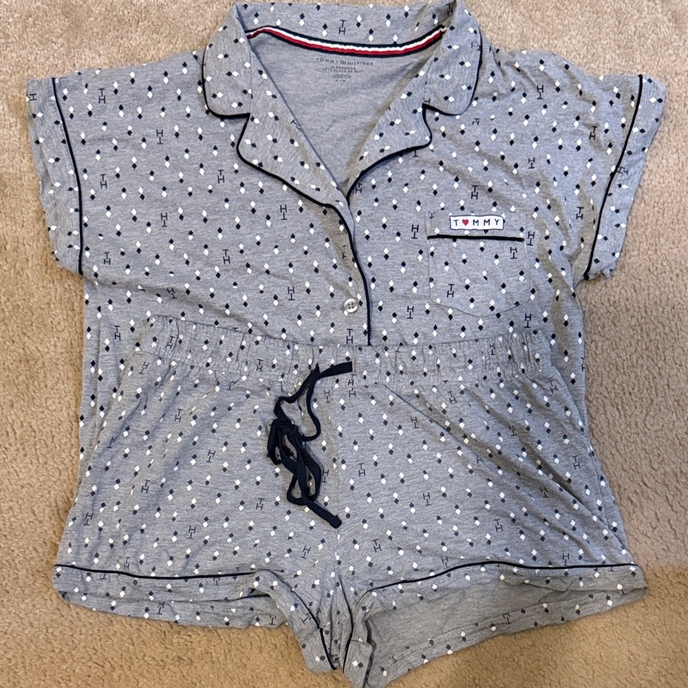 Tommy Hilfiger Gray Pajama Set